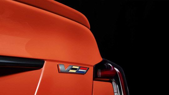 캐딜락 CT5-V 블랙윙 티저. 캐딜락코리아 제공